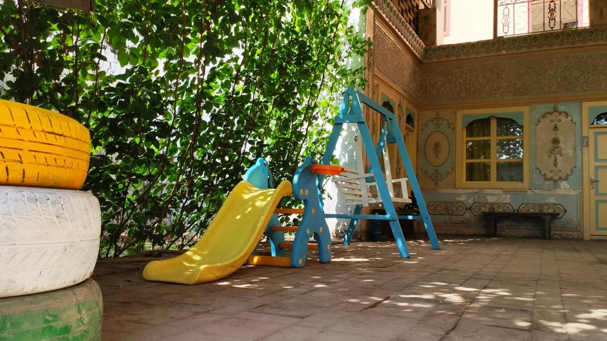 New Dap Hostel Turpan Exterior photo